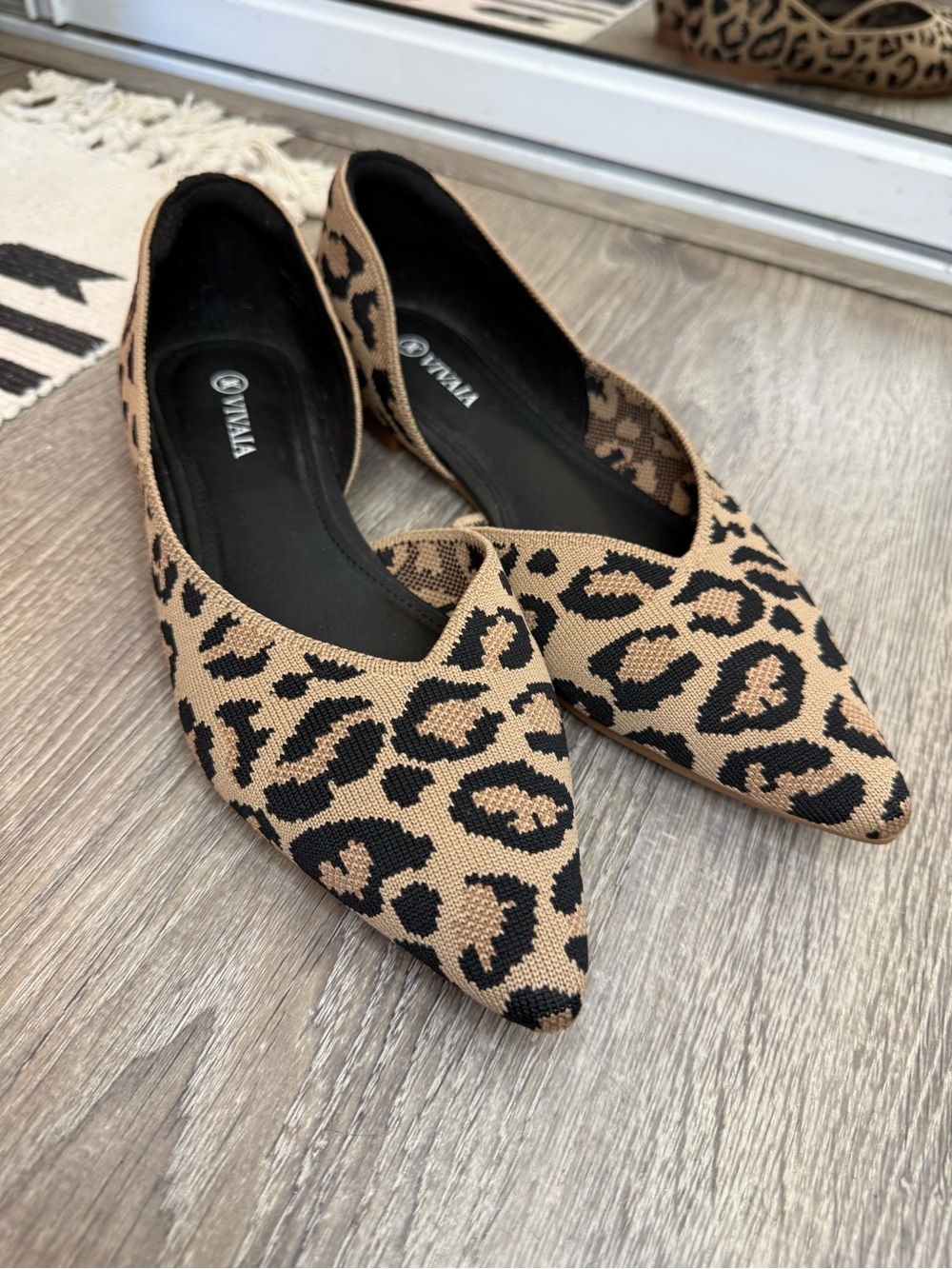 Vivaia Melia Animal Print Leopard Pointed Toe Ballet Flats Size EU 39 - Picture 9 of 10